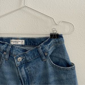 Curve Love Ultra High Rise 90s Straight Jean